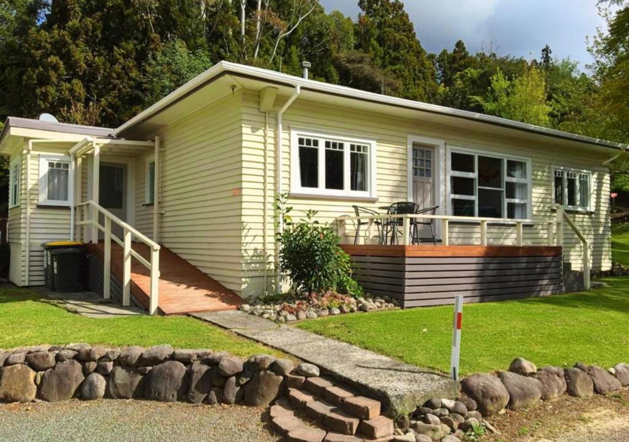 Sapphire Springs Holiday Park And Thermal Pools Katikati Exterior photo